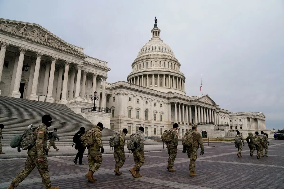 Военное правительство. Us Capitol National Guard. Капитолий Пентагон. Нашивки национальной гвардии США. Площадь США 9,51.