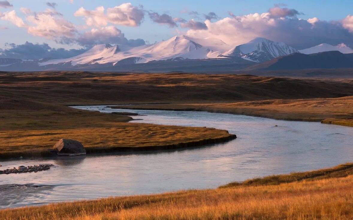 золотые горы алтая плато укок. долина укок алтай. республика алтай плоскогорье укок. плато укок алтай. золотые горы алтая плато укок.