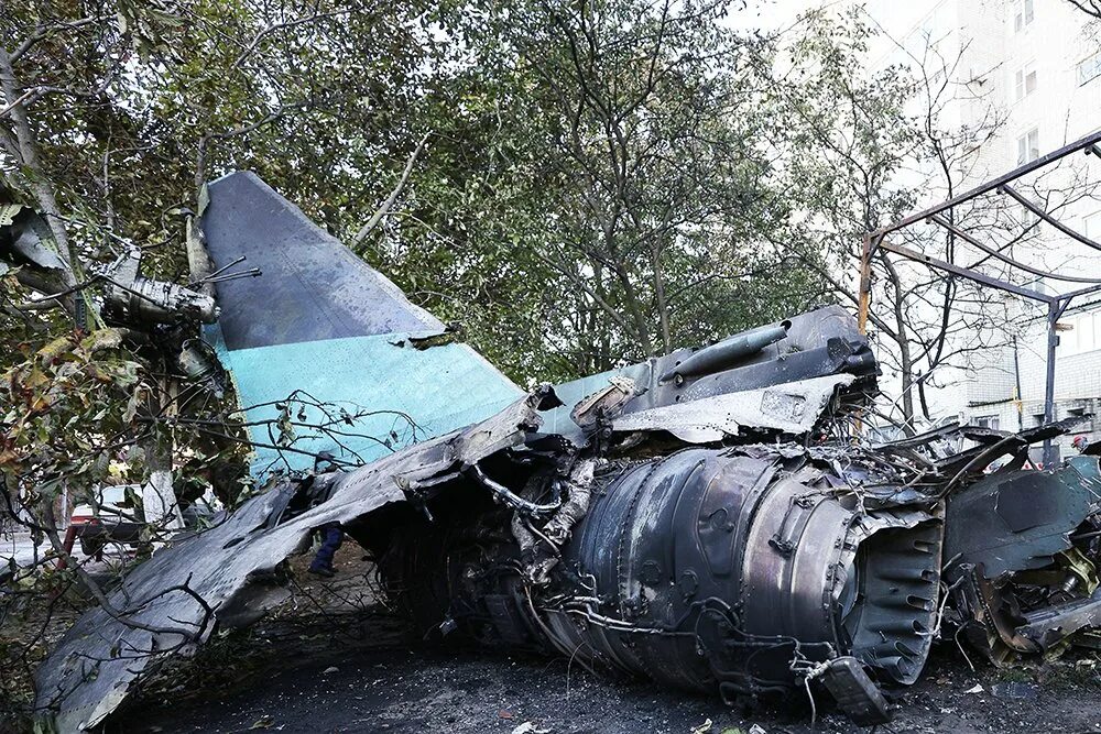 Самолет разбился причины. Крушение самолета Су 34 в Ейске.