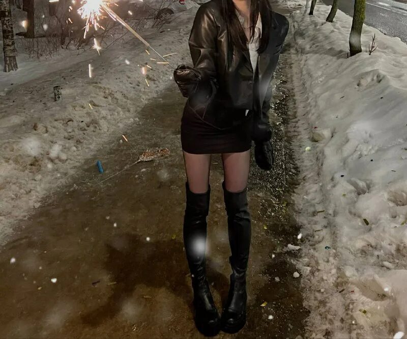 Аниме горничная убийца. Аниме горничная демон. Убийственно мило. Девушка с желтыми глазами арт. Убийственно мило.