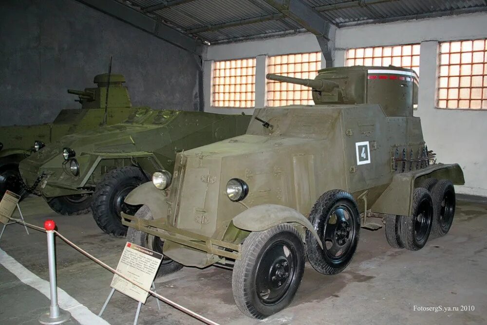 Бмп музей кубинка. Бтр 90 кшм. Музей танков в кубинке. Бронемашина бмп-1. Музей бронетанкового вооружения в кубинке.