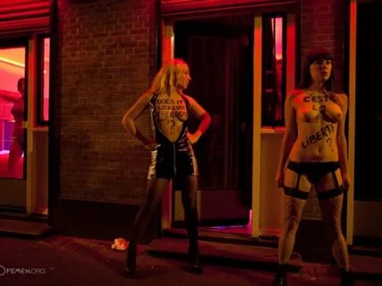 Femen defende projeto de lei francês contra a prostituição 