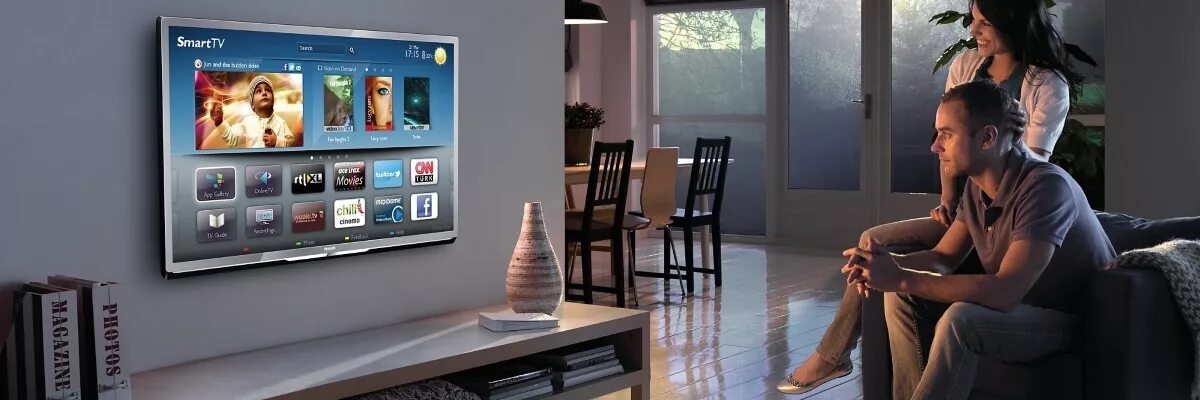 Тв бе. Интерактивный телевизор. Смарт телевизор. Smart TV телевизор. 55 Дюймовый телевизор в интерьере.