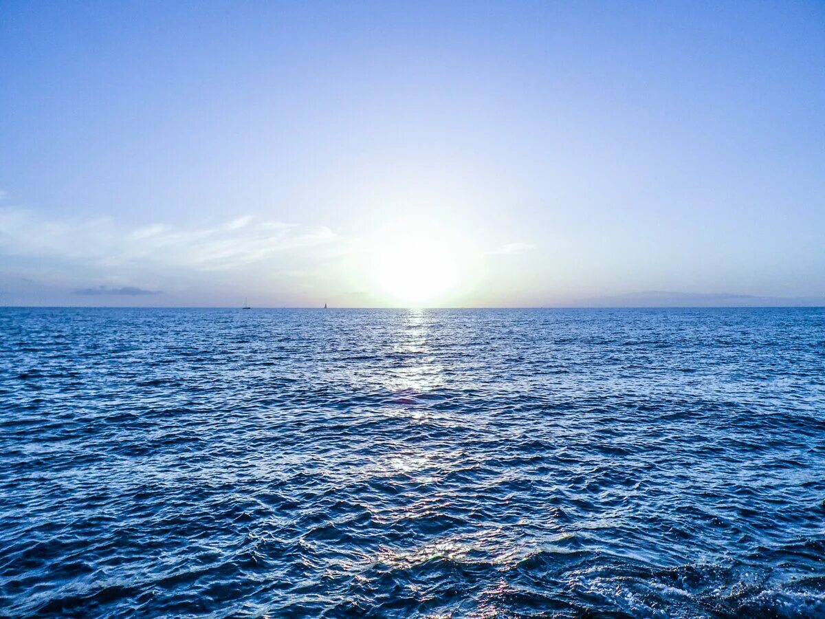 Море в открытом океане. Море. Море Горизонт. Море небо Горизонт. Море фото.