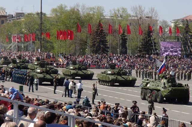 Утренний парад победы. Площадь ленина воронеж 9 мая. парад 9 мая. день победы парад. парад 9 мая воронеж.