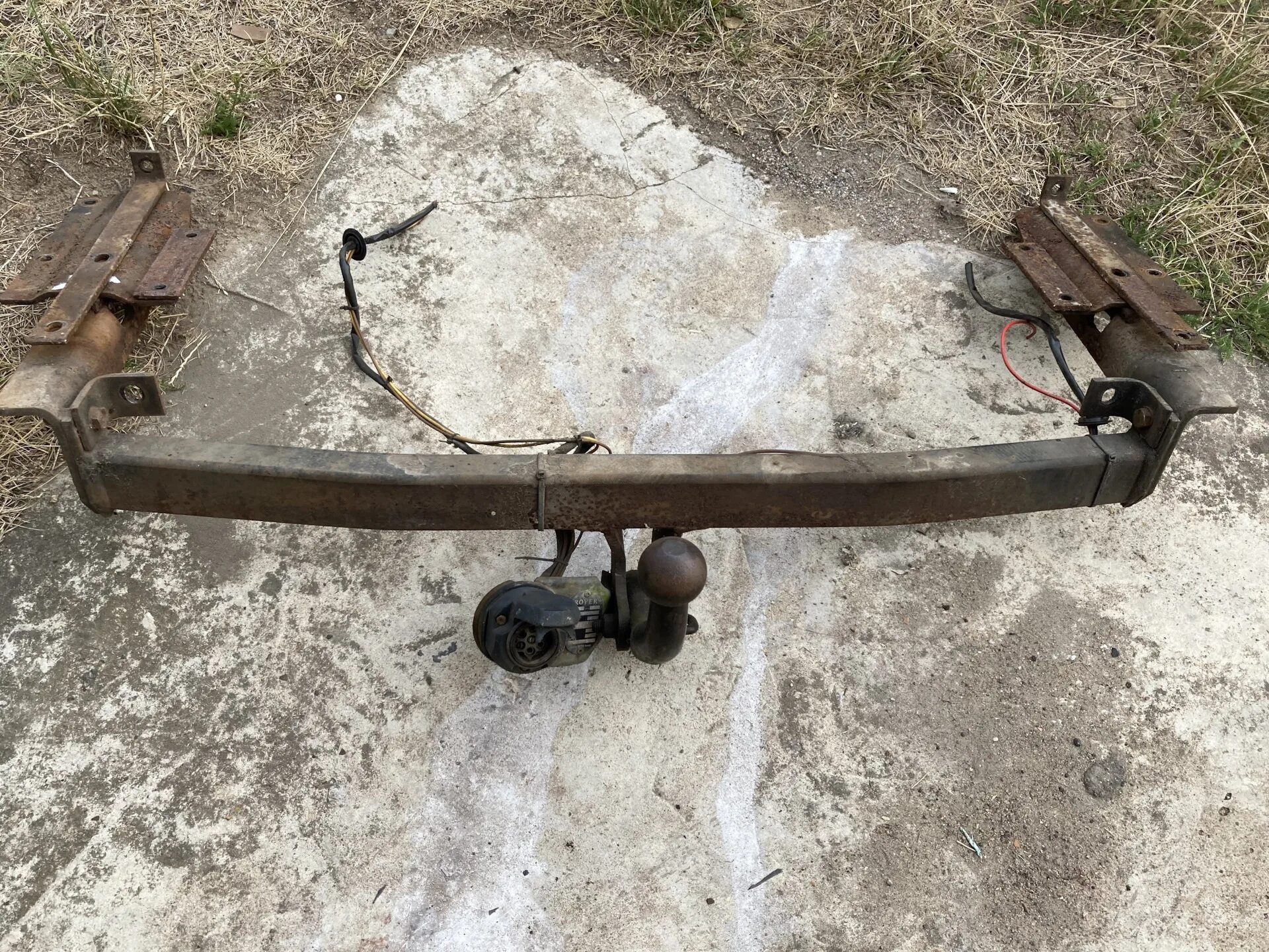 Фаркоп land rover discovery 4. Фаркоп ленд ровер. Фаркоп рендж ровер спорт. Фаркоп 7356-a. Range rover sport 2005 фаркоп.