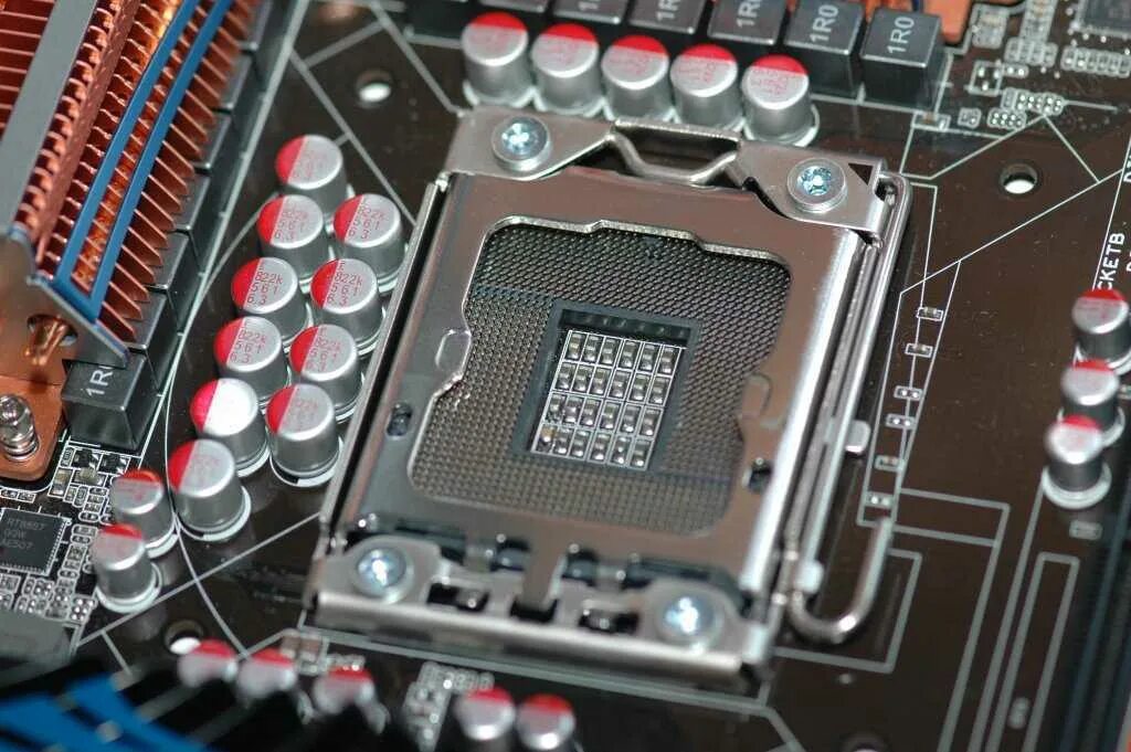 Процессор под. Lga 1366 процессор сокет. socket lga1155 bga на шарах. socket lga2011 bga на шарах. core i7 сокет.