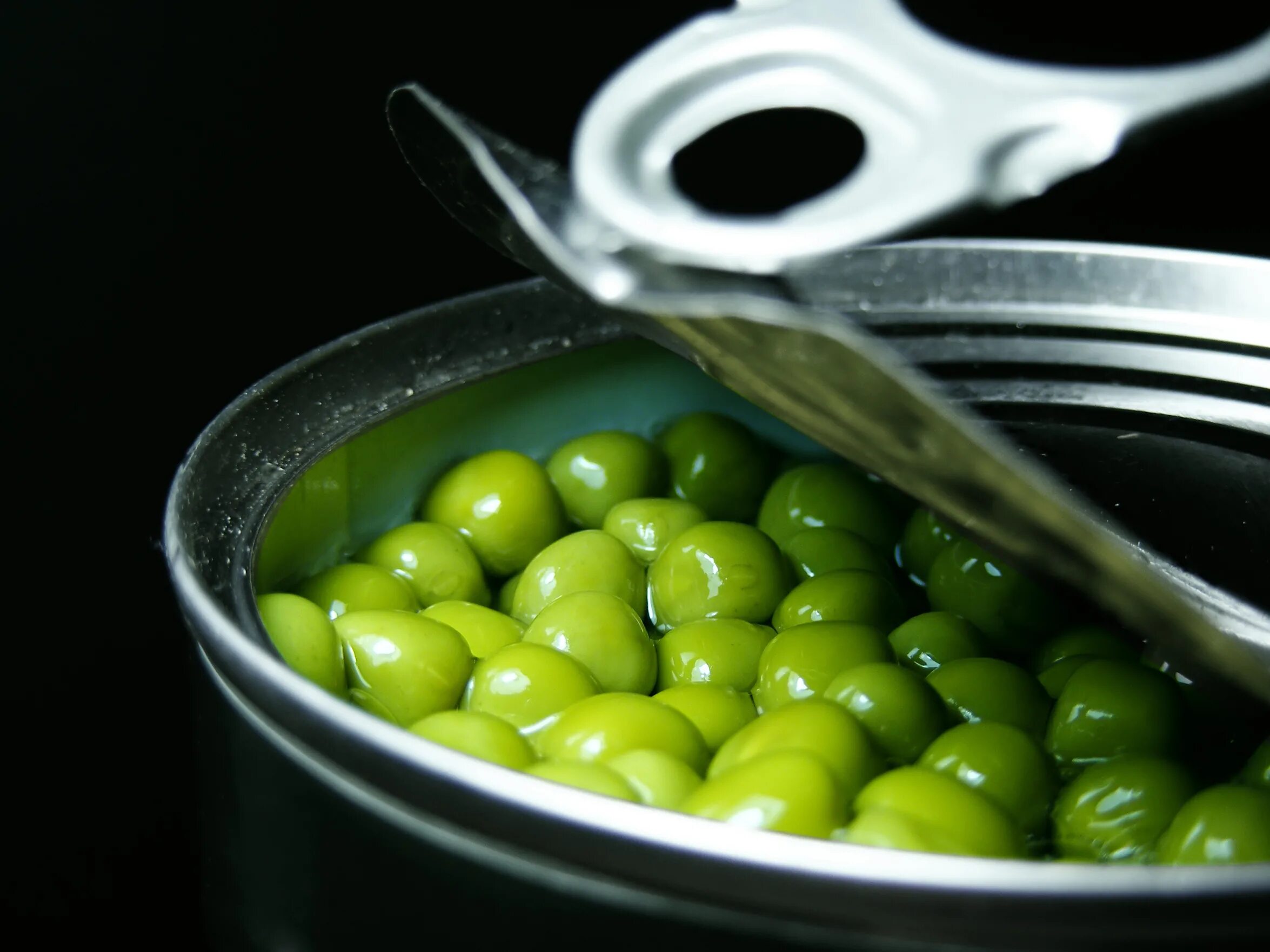 Green Peas горошек. Зелёный горошек консервированный. Горох Эстетика. Горошек консервированный фон.