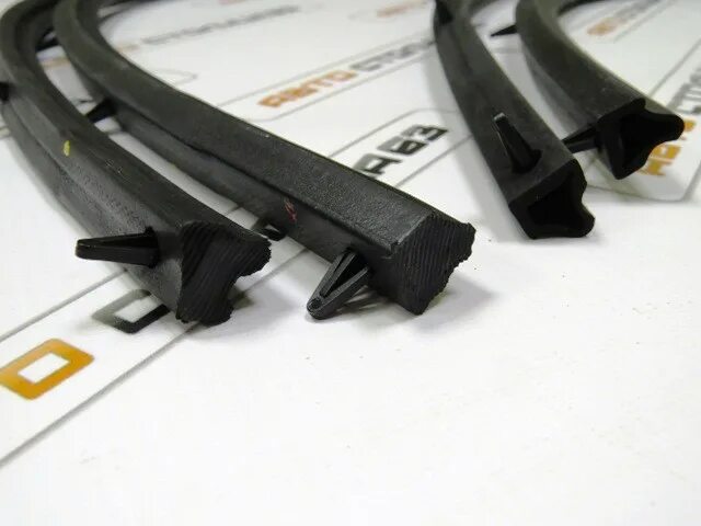 Профиль уплотнителя багажника 2190. Уплотнители калина 1. Уплотнитель багажника калина 1. 4. Уплотнительная резинка дверей калина.