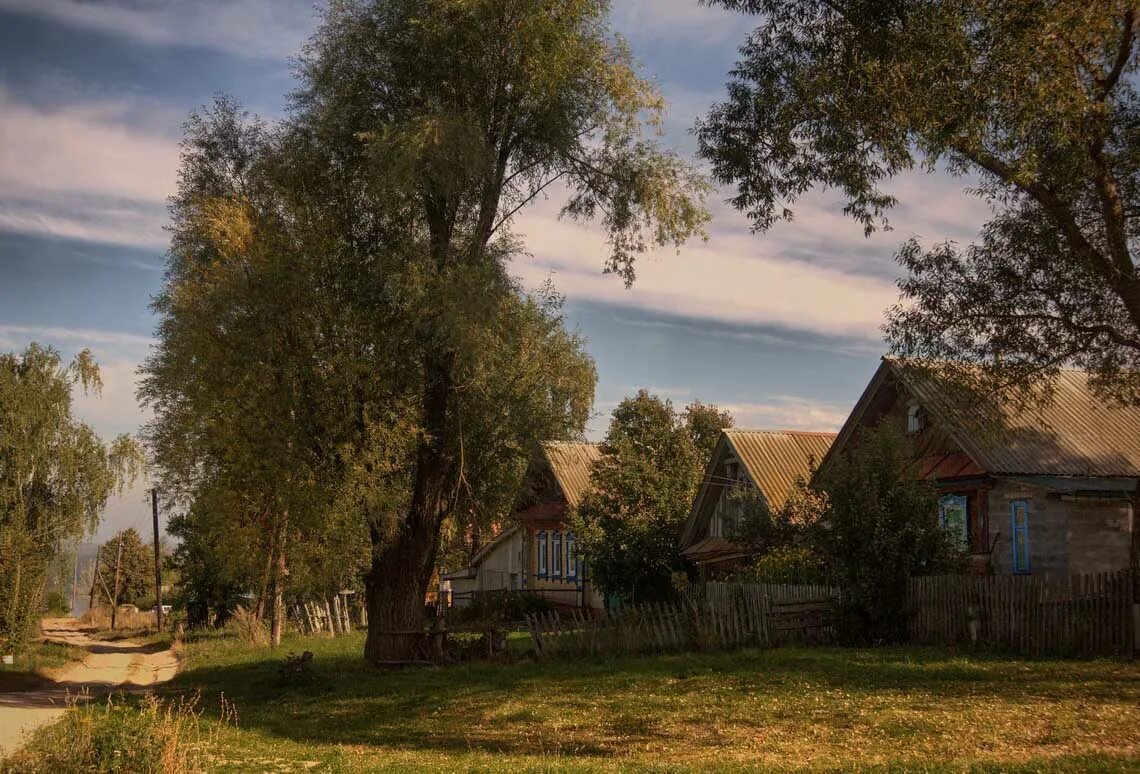 Деревенские пейзажи фото. Деревня деревенька Тверская область. Осенняя глубинка село деревня. Русская деревня средняя полоса России. Деревня Околица Тверская область.