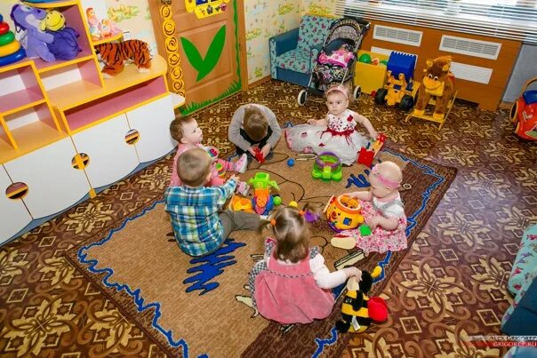 Как попасть в ясли с 1.5. Частные ясли. нянька в садике в яслях. ясли санкт-петербург. день взросления в детском саду.