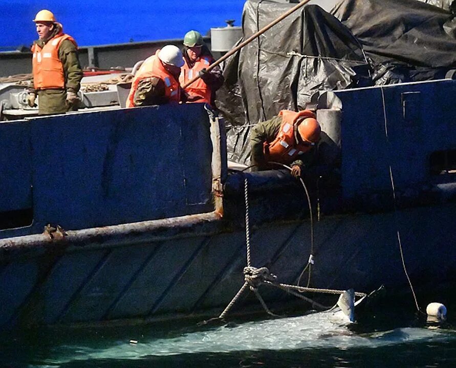 Смерч в сочи. Ту-154 2001 над черным морем. Крушение ту 154 сочи тела. Что случилось над черным морем сегодня. Что случилось над черным морем сегодня.