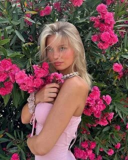Елена Зои (Elena Zoe.