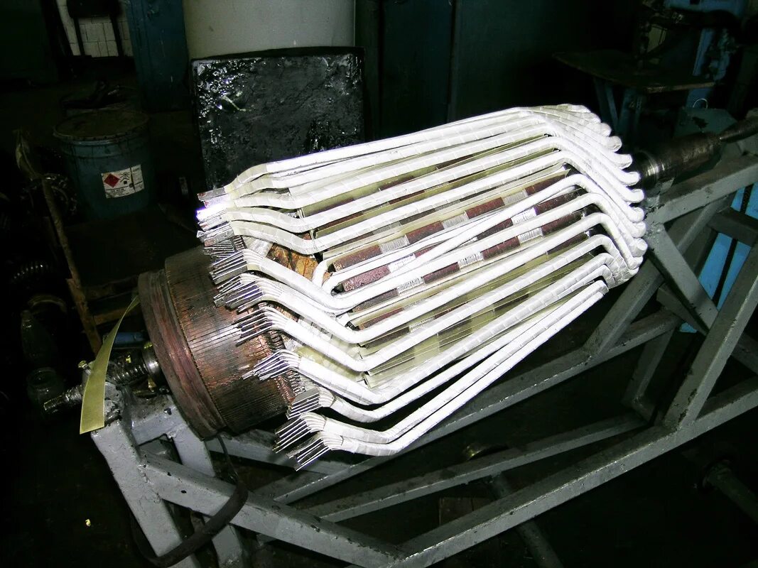 Секции якоря. Устранение вредного влияния реакции якоря. Дпэ52 коллектор. Секции якоря. Секции якоря.