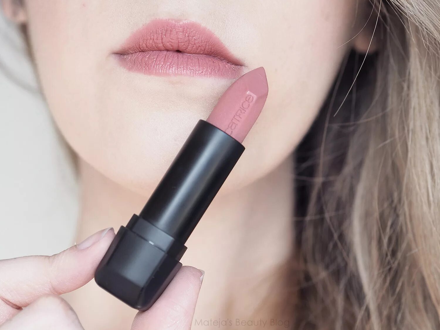 Catrice` matt pro ink non-transfer liquid lipstick матовая жидкая. Матовая губная помада катрис. Катрис помада demi matt 010. Помады catrice отзывы. Помада для губ матовая катрис.