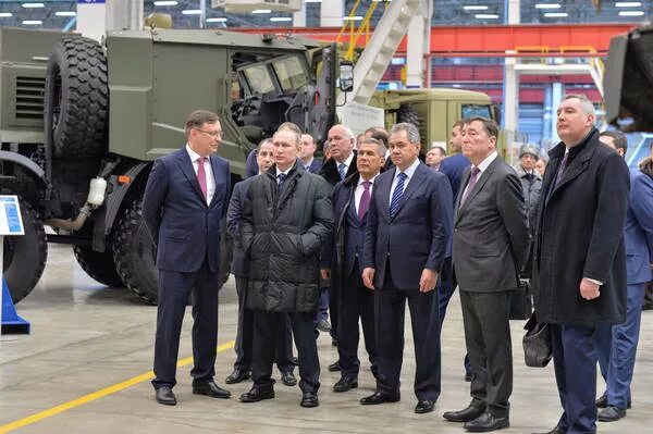 Фото раздела Новости: Казахстанские военные на "КАМАЗе"