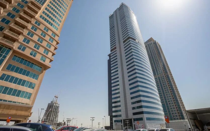 Cluster tower. Джумейра лейк тауэрс. hds tower jlt dubai. аджман ориент тауэр дубай. променад джумейра лейк тауэрс.