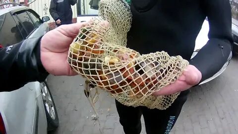 Любитель ловли янтаря