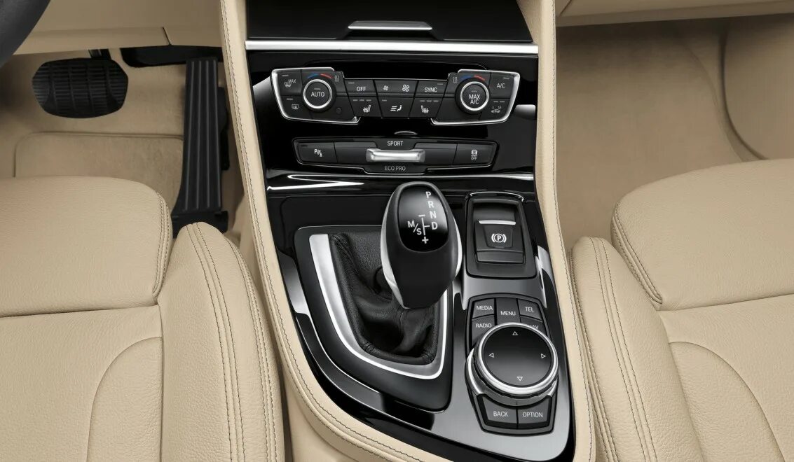 комплектация f. Bmw grand tourer 2018 салон. шерхан магикар комплектация. комплектация f. тачпад лексус.