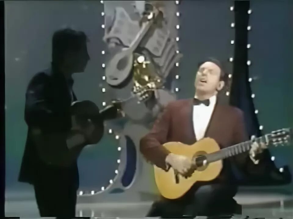 Поговорим гитара семиструнная. Семиструнная гитара высоцкого. theodore bikel две гитары. поговори со мной гитара семиструнная.