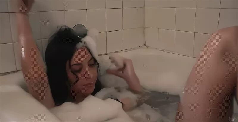 Aubrey plaza GIF.