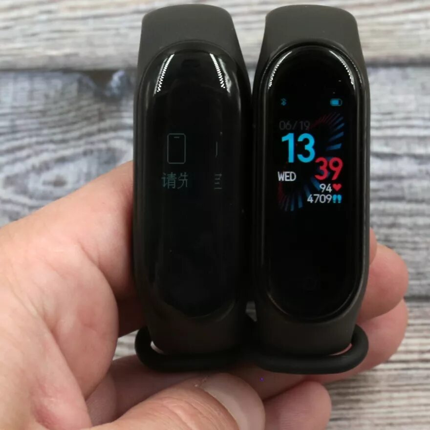 Mi Band 3 и 4. Mi Band 6 размер. Размер экрана mi Band 4. Гармины vs mi Band. Сравнение xiaomi mi band