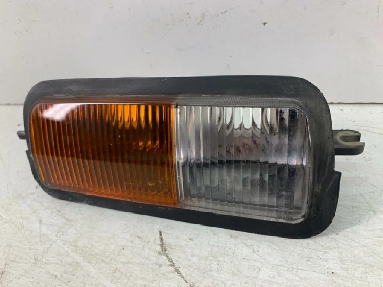 Повторитель поворота нива 21214. Подфарник 21214 лев+прав /светодиодные/. Подфарники на ниву 21214. Подфарник 21214 правый. Поворотники 21214.