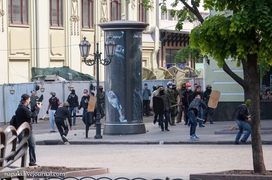 Жизнь в одессе. Одесса 2 мая 2014 года фото. антимайдановцы в одессе. харьков 2 мая.