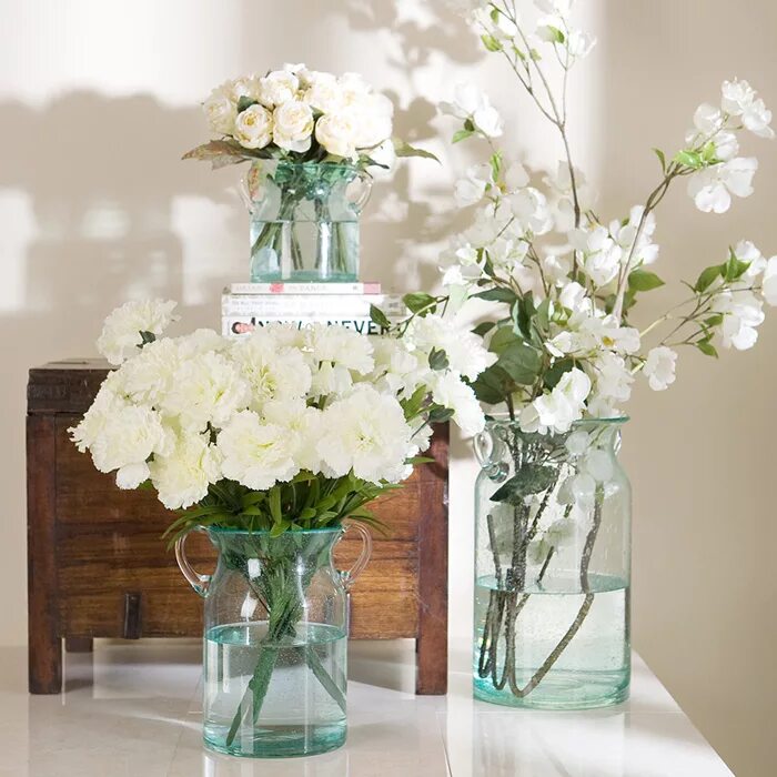 Вазы для живых цветов. Вазы для живых цветов. Вазы с цветами в интерьере. Цветочные композиции на стол. Цветы в декоре интерьера.