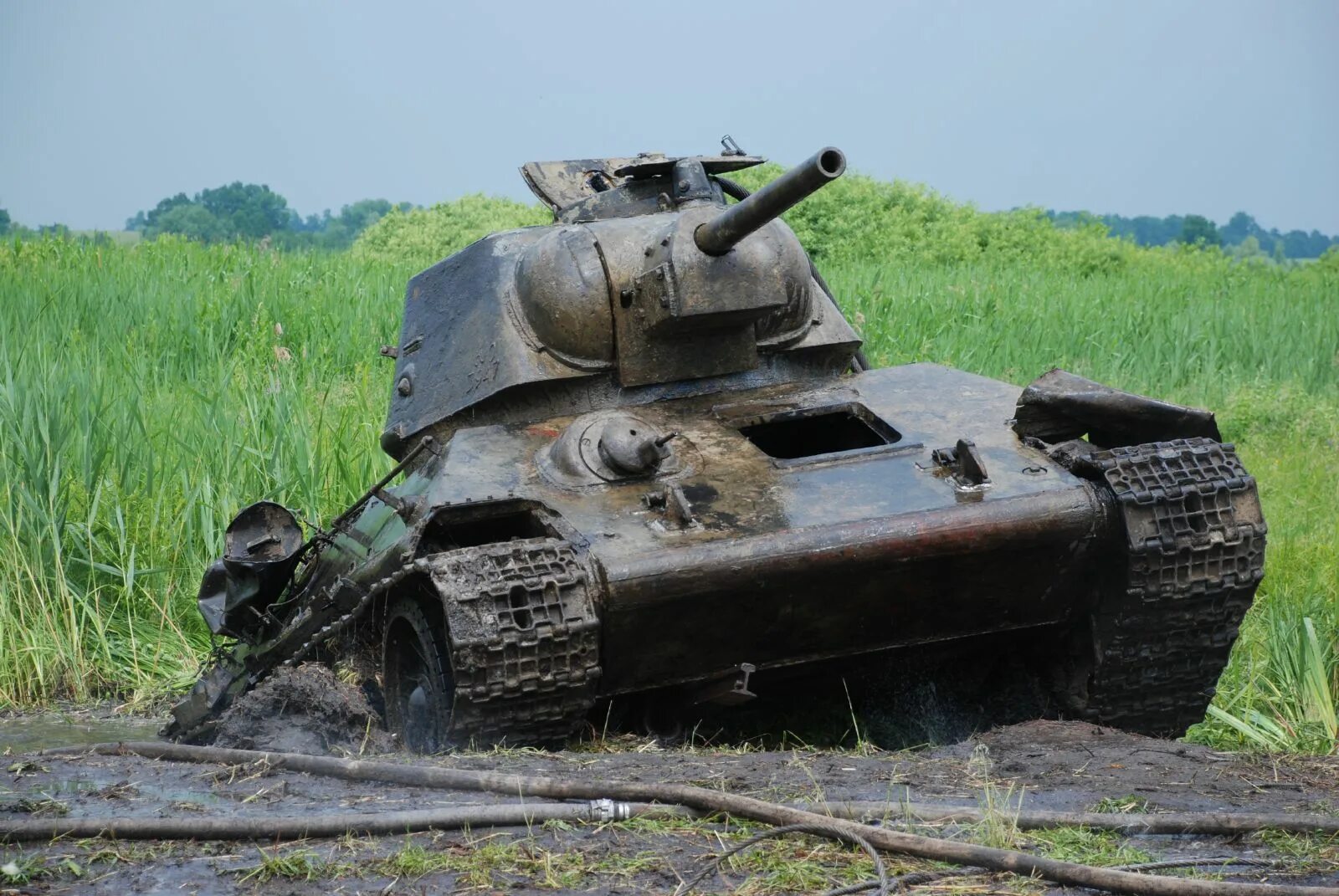 T 34 tank uzbek tilida
