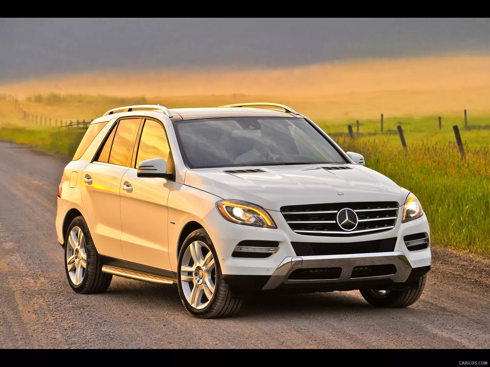 Мл 350 видео. Mercedes-benz ml 350 4matic. мерседес-бенц ml 350. mercedes-benz m-class ml 350.