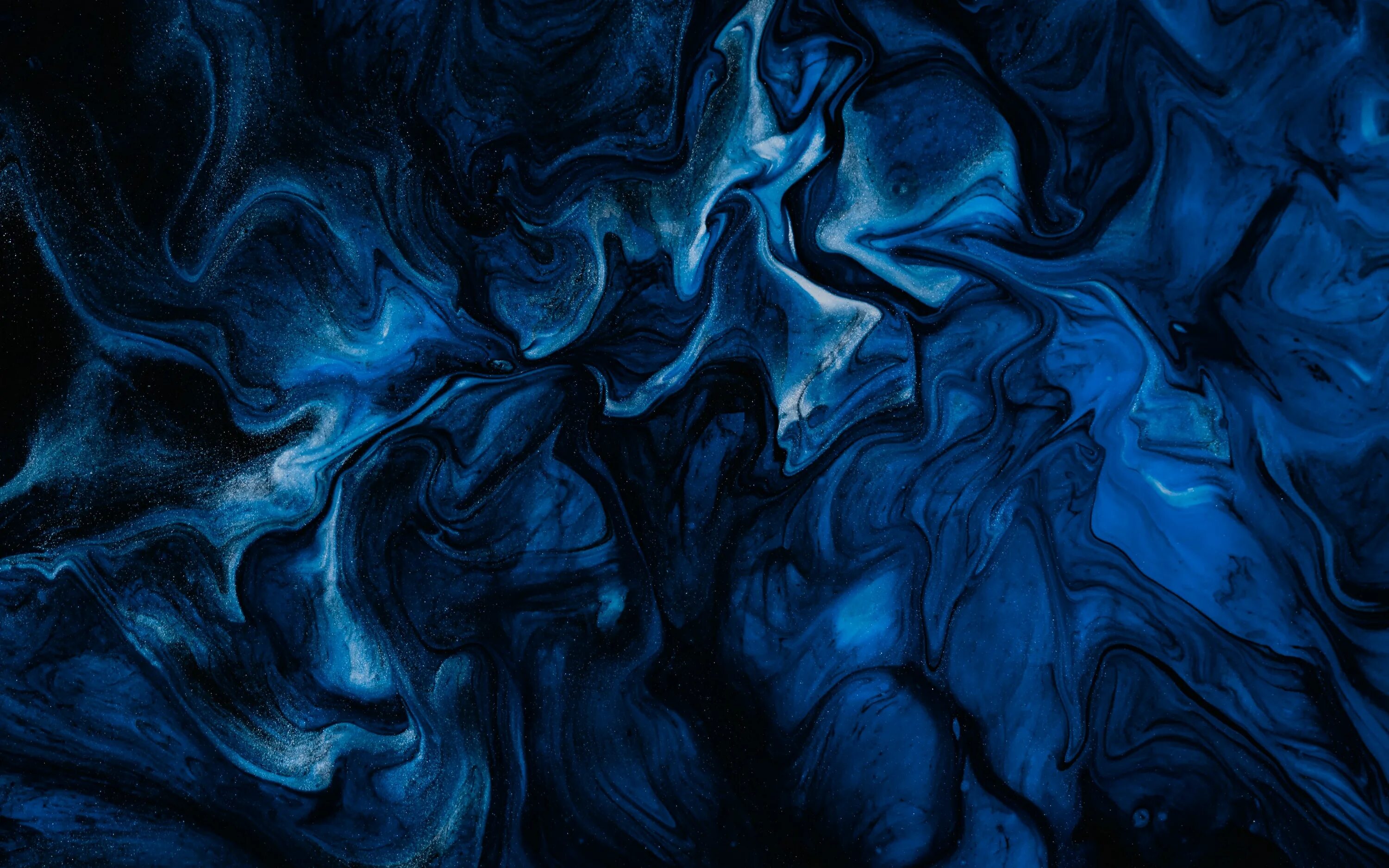 4. Краска londa 2/8 иссиня-черный. Фон с разводами. Темно-темно синяя краска для волос. Синий цвет краски.