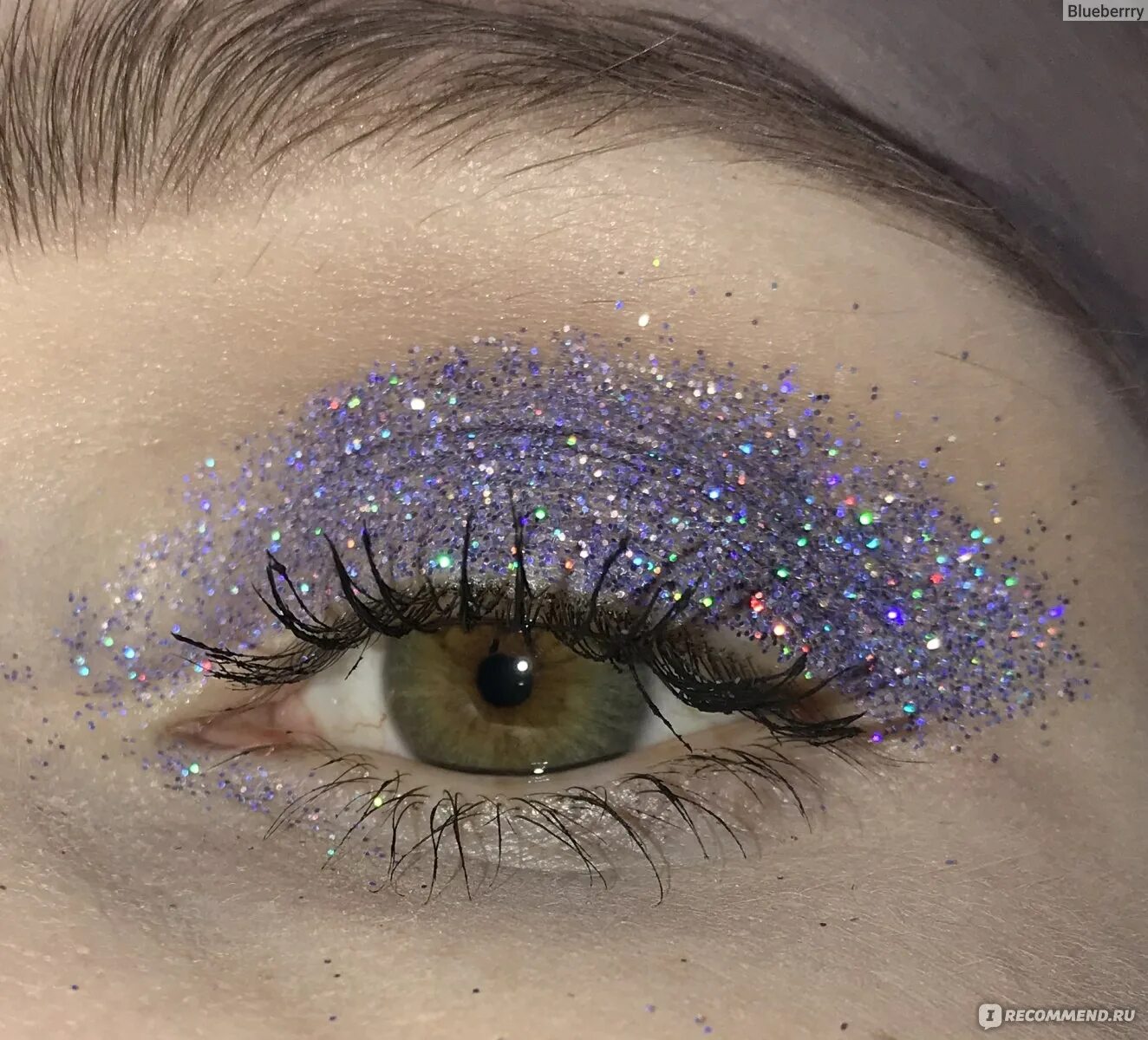 Как использовать глиттер. Глиттер бьюти бомб star powder. beauty bomb глиттер. глиттер для лица. блестки для лица от бьюти бомб.