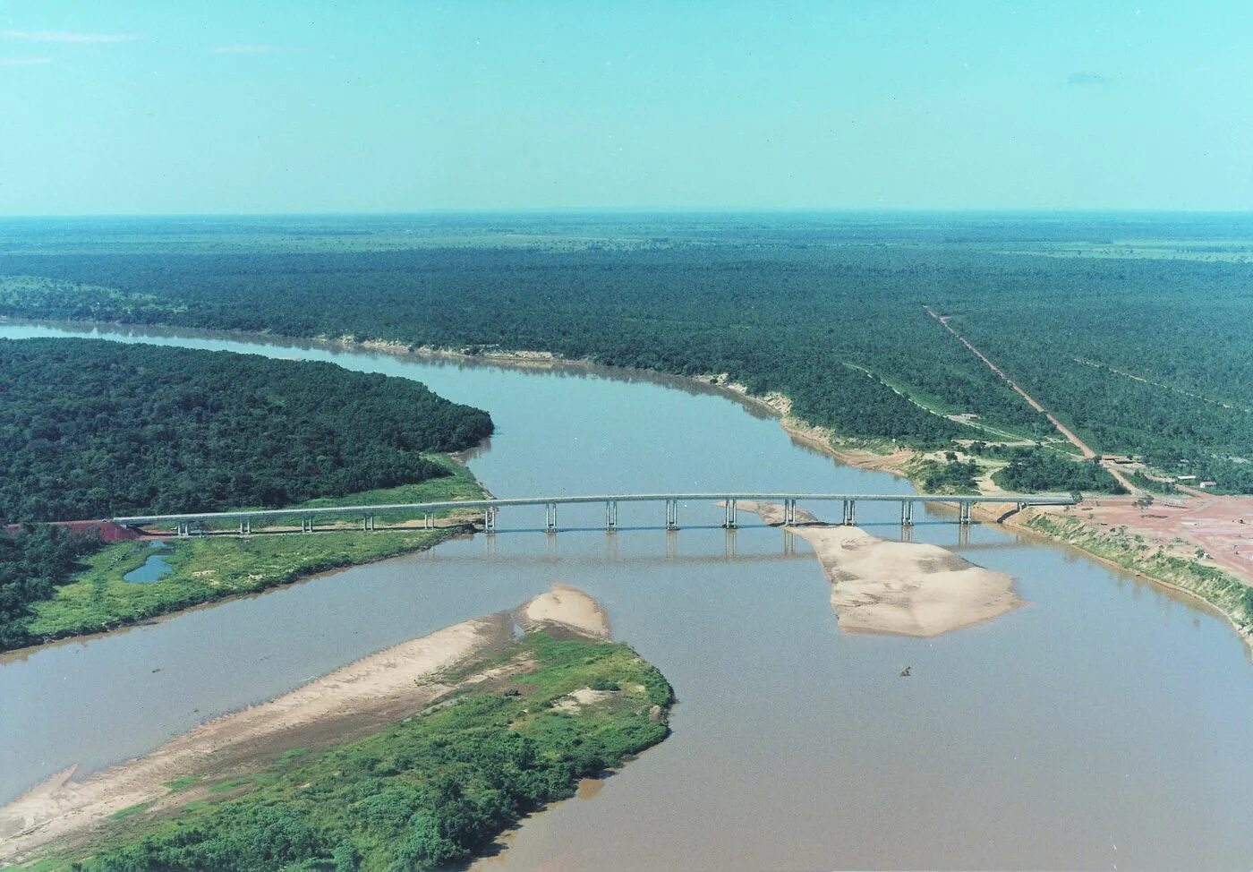 Река на юге страны. Арагуая (река). Национальный парк Арагуая. Реки Амазонка Ориноко Парана. Крупные реки Южной Америки.