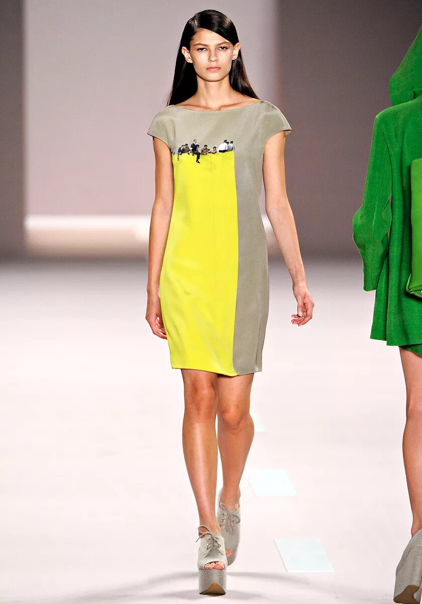 Женственные платья. Фасоны платьев. Ralph lauren платья 2014 u. Современные модели платьев. Современные модели платьев.