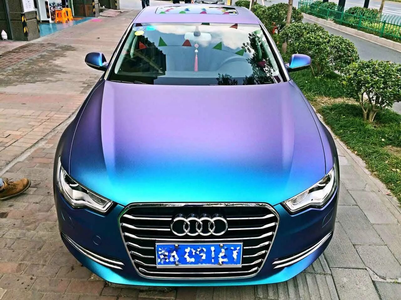 А6 синий. Audi a6 бирюзовая. Ауди а6 цвет хамелеон красный. Ауди а6 голубая 2021. Ауди а6 металлик.