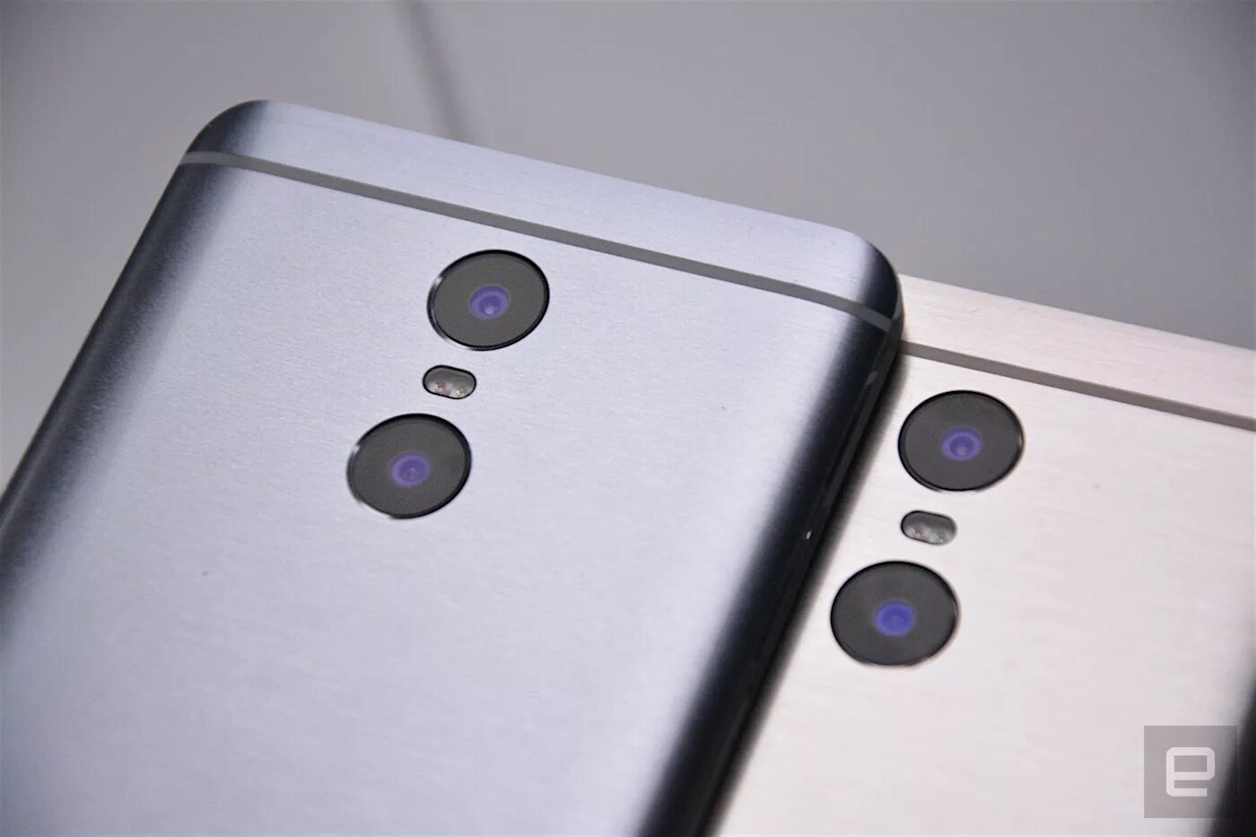 Телефон с про камерой. Xiaomi 2 камеры. Xiaomi Redmi 4 с двумя камерами. Xiaomi Redmi Pro 2. Ксиоми с 5 камерами.