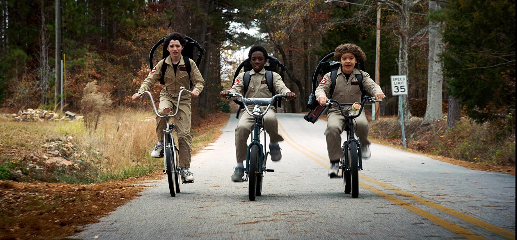 Шон Леви очень странные дела. Stranger things на велосипедах. Очень странные дела на велосипедах. Очень странные дела велики