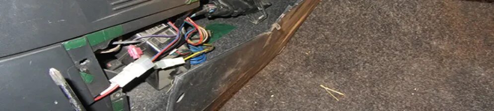 Дополнительная масса на стартер ваз 2112. Провода эбу ваз 2112. Масса эбу ваз 2114. Массы 21124. Провод массы эбу ваз 2110.
