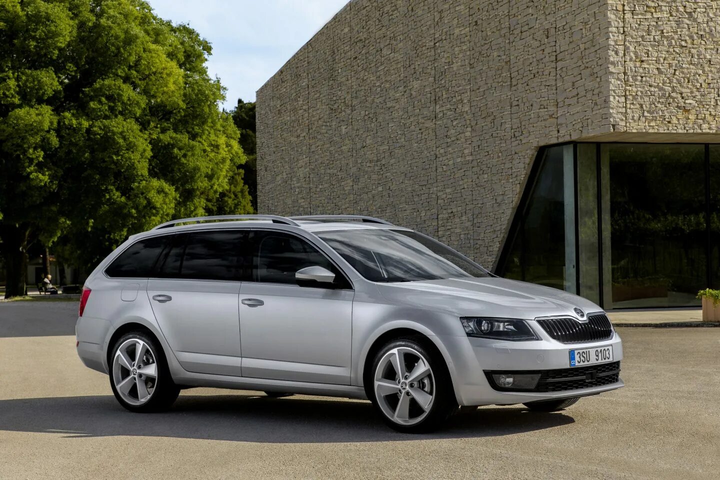 Октавию комби. Škoda Octavia универсал.