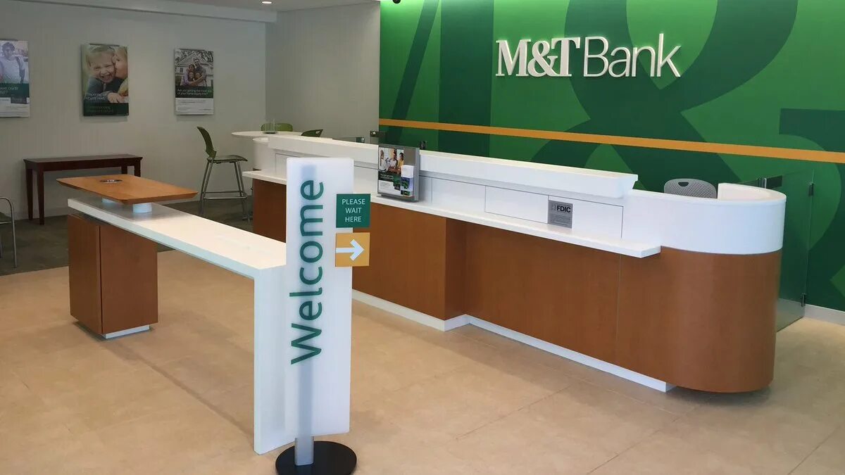 C t bank. М: bank. t logo bank. m&amp;t bank внутри. m bank фото.