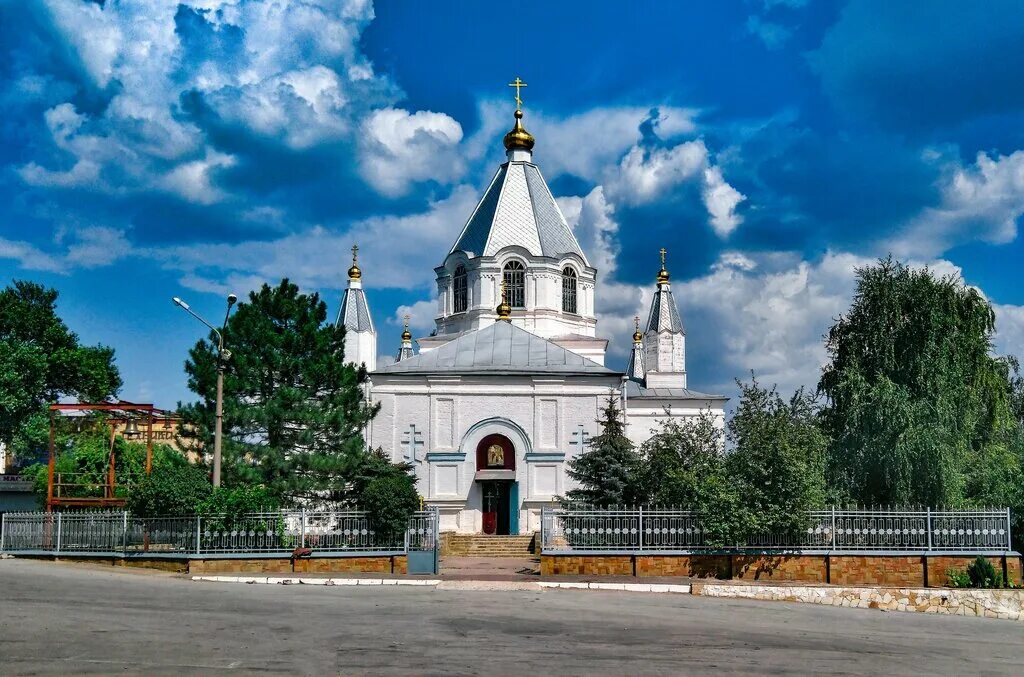 Ул белая 2а. Храм белая калитва. введенский храм белая калитва. белая калитва ростовская область церковь. храм введения во храм пресвятой богородицы (белая калитва).