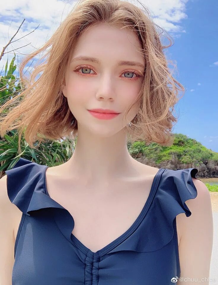 Chloe модель. Chuu chloe. модель chuu chloe. chuu chloe горячие. chloe pelletier хот.