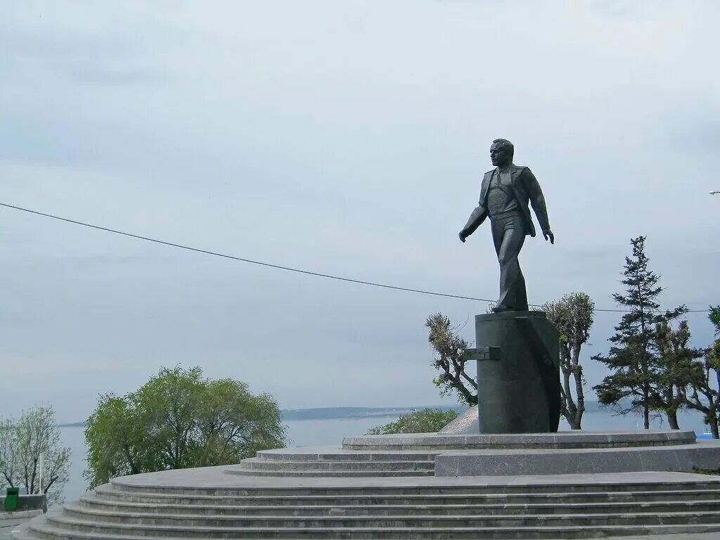 Памятные места саратова. Парк победы соколовая гора. Парк победы соколовая гора. Памятные места саратова. Памятные места саратова.