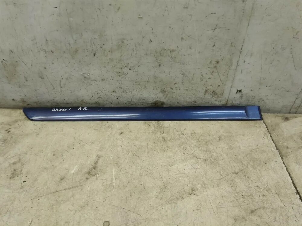 Молдинг двери гольф 1985. Молдинг двери правой задней шевроле кобальт 2013г. Молдинг задней левой двери гольф 2 кантри. Молдинги на двери шевроле лачетти универсал. Комплект молдингов дверей кадиллак эскалейд 3.