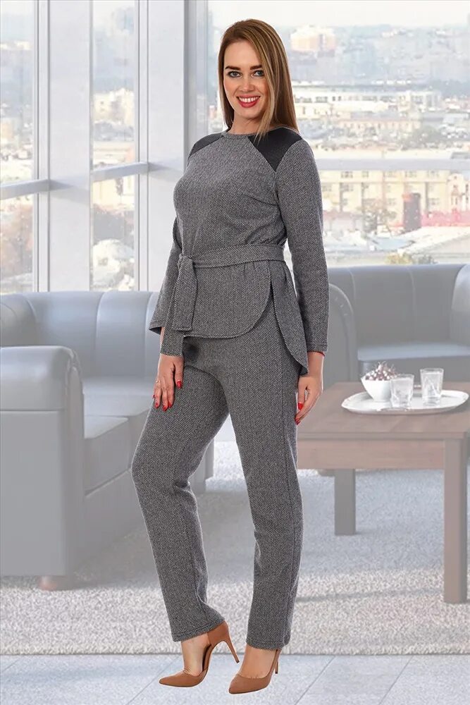 Вязаные костюмы для женщин. Вязаный спортивный костюм женский. Трикотажный костюм с юбкой. Трикотажные костюмы женские. Женский вязаный костюм.