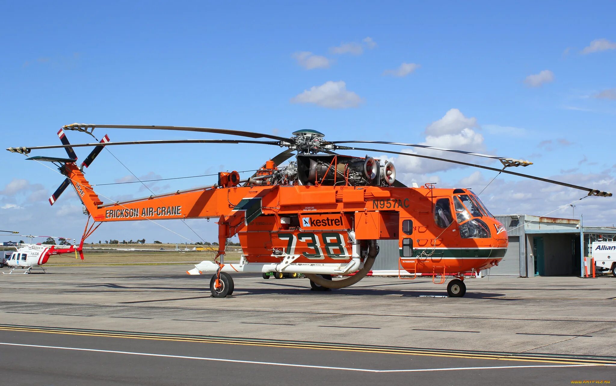 Вертолет Сикорский s-64. Вертолет Sikorsky s64. Вертолет Sikorsky 64. Вертолёт Сикорского Sikorsky s-64 Skycrane.