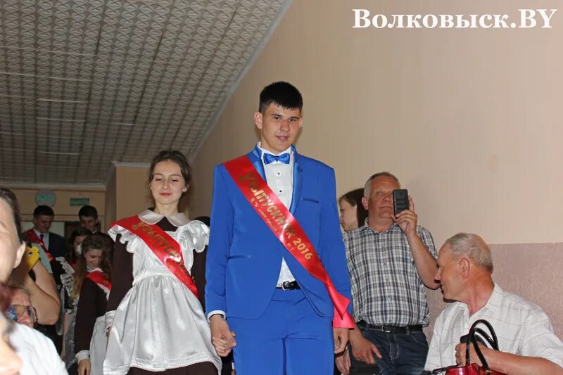 Крошка 24 бай волковыск роо. Сш 3 волковыска. средняя школа 2 в волковыске. средняя школа 2 волковыск выпуск 1979. гимназия 2 волковыск выпуск 2025.