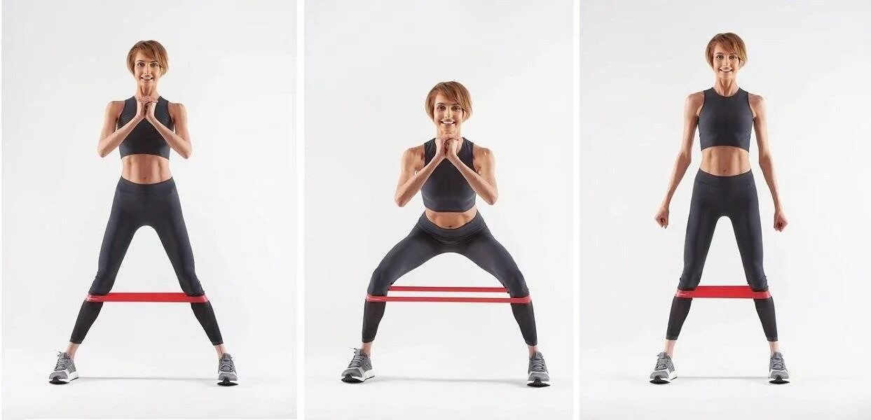 Приседания с фитнес резинкой. Присед в сторону с резинкой. Приседания с фитнес резинкой. Приседания с резинкой для мужчин. Приседания сумо с резинкой.