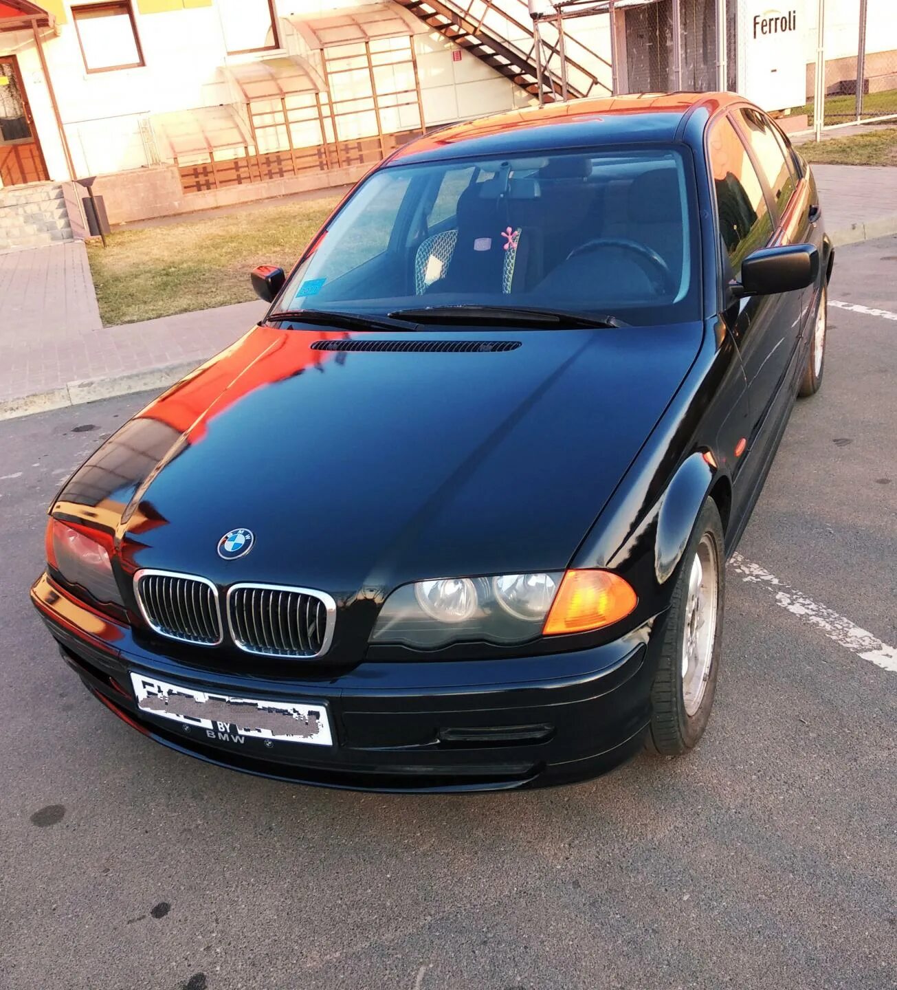 Аве бай автомобили беларусь. Bmw 318 2003 в беларуси. автомобили с пробегом бмв. бмв подержанные.